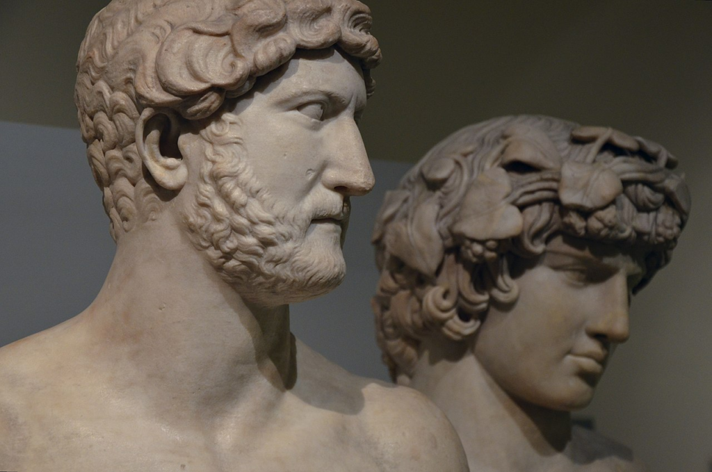 Antinous ve İmparator Hadrian Büstleri