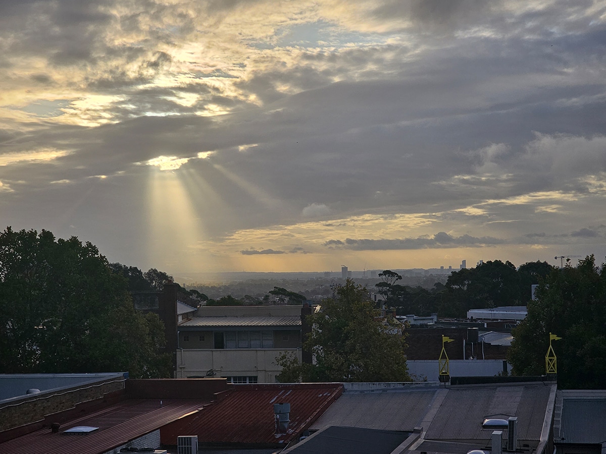 Şafak Sancısı Ve Umut Kırıntısı
